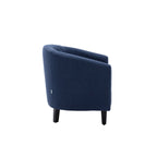 Poltrona a barilotto Accent, sedia da salotto con borchie e gambe in legno massiccio