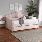 Divano letto queen size moderno e contemporaneo Timila in velluto rosa chiaro con letto estraibile