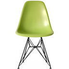 Sedia da pranzo di design moderna in plastica con accento opaco e base a gambe cromate in filo metallico nero scuro