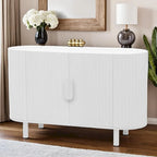 Credenza di lusso leggera con ripiani regolabili e ampio spazio di archiviazione